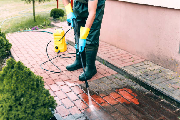 Best Garage Pressure Washing  in Flora, IN